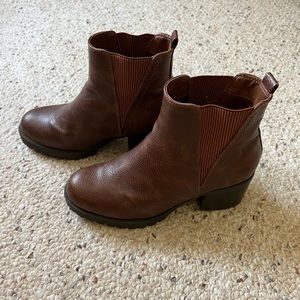 Women’s Brown Leather Boots
